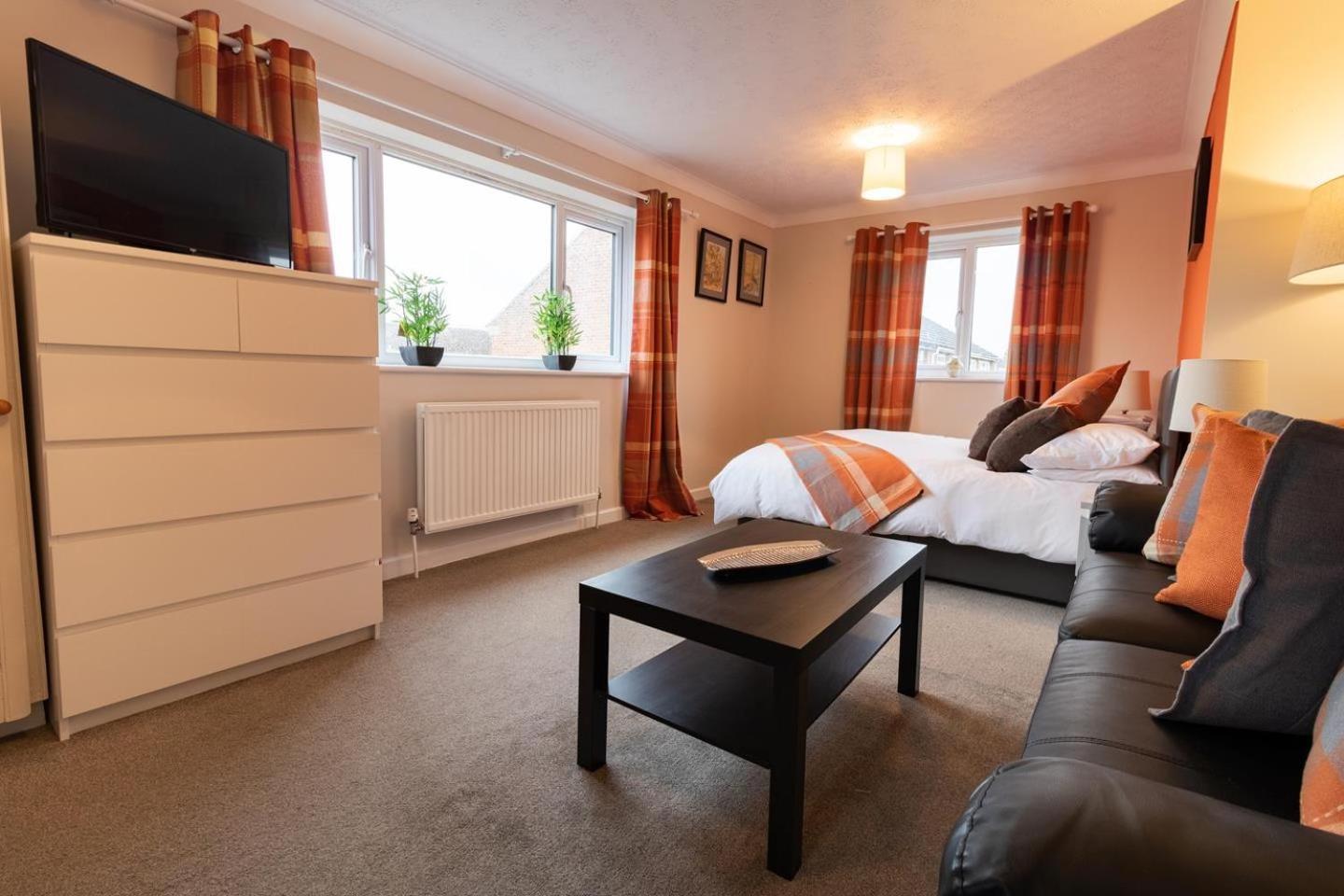 St Anne'S Serviced Accommodation - Bicester Oxfordshire エクステリア 写真