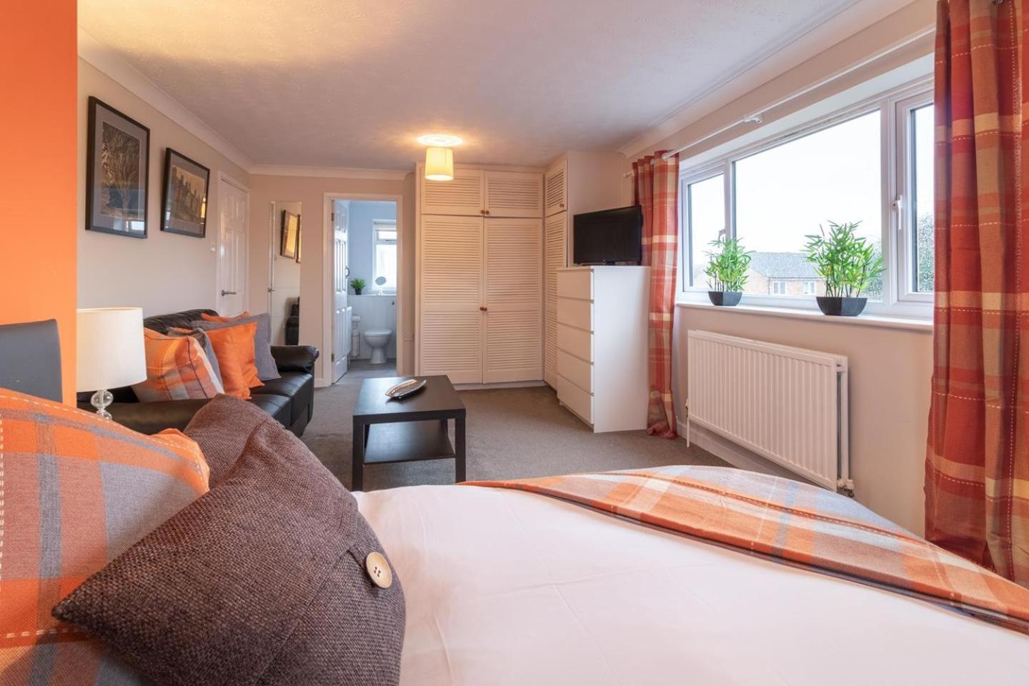 St Anne'S Serviced Accommodation - Bicester Oxfordshire エクステリア 写真