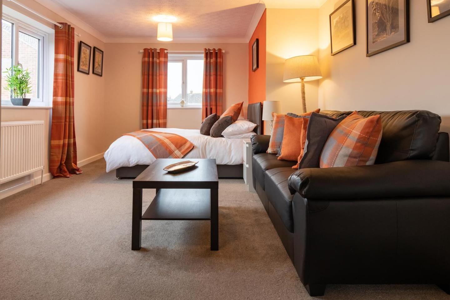 St Anne'S Serviced Accommodation - Bicester Oxfordshire エクステリア 写真