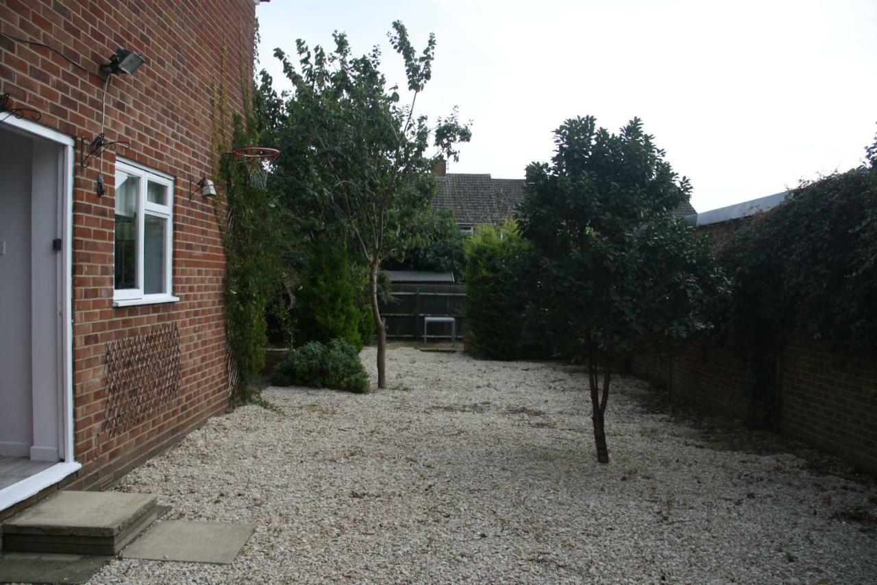 St Anne'S Serviced Accommodation - Bicester Oxfordshire エクステリア 写真
